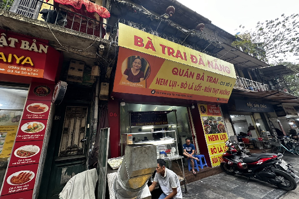 Discover the Vibrant Flavors of Hanoi's Street Food Scene - photo 17